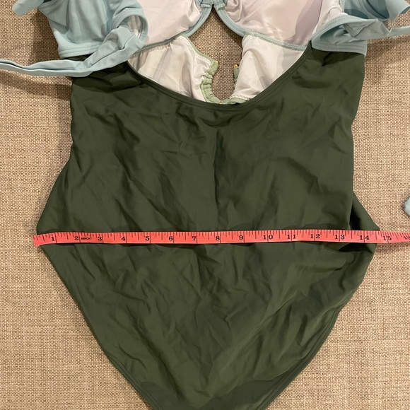 B2prity One Piece Cut Out Swimsuit Women’s US Size L Ruffle Tie Back Sexy NWT - Picture 6 of 7